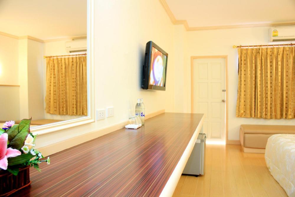 P.A. Ville Hotel Nakhon Sawan Zewnętrze zdjęcie