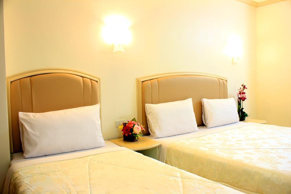 P.A. Ville Hotel Nakhon Sawan Zewnętrze zdjęcie