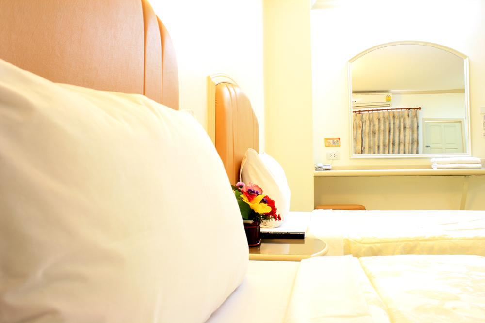 P.A. Ville Hotel Nakhon Sawan Zewnętrze zdjęcie