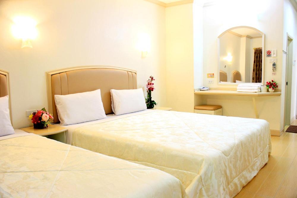 P.A. Ville Hotel Nakhon Sawan Zewnętrze zdjęcie