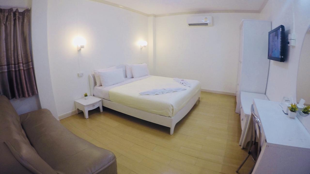 P.A. Ville Hotel Nakhon Sawan Zewnętrze zdjęcie